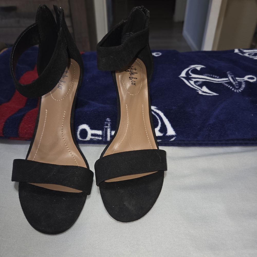 Style & Co. Black Ankle Strap Heels